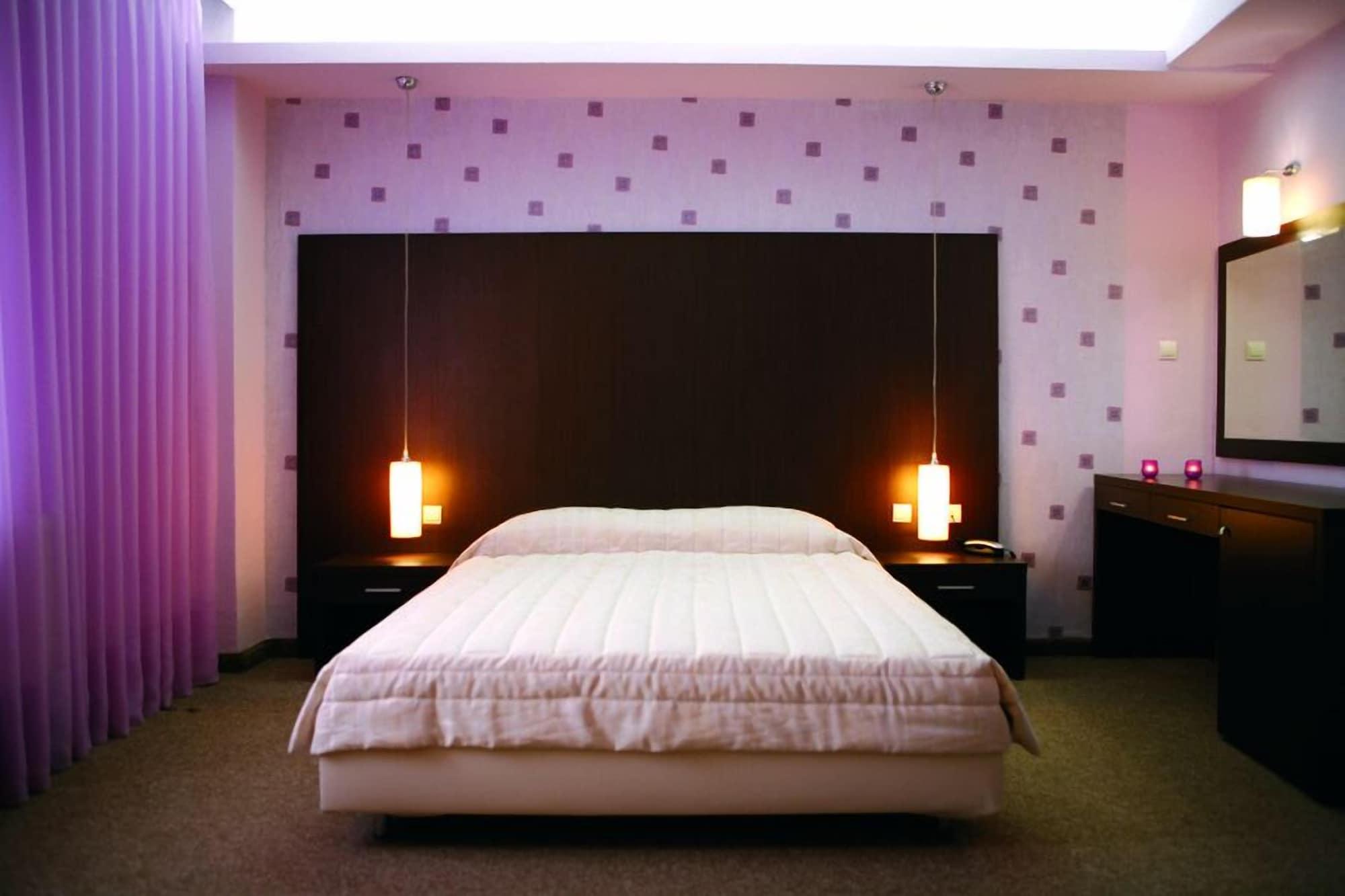 Assembly Hotel Anchialos Екстер'єр фото