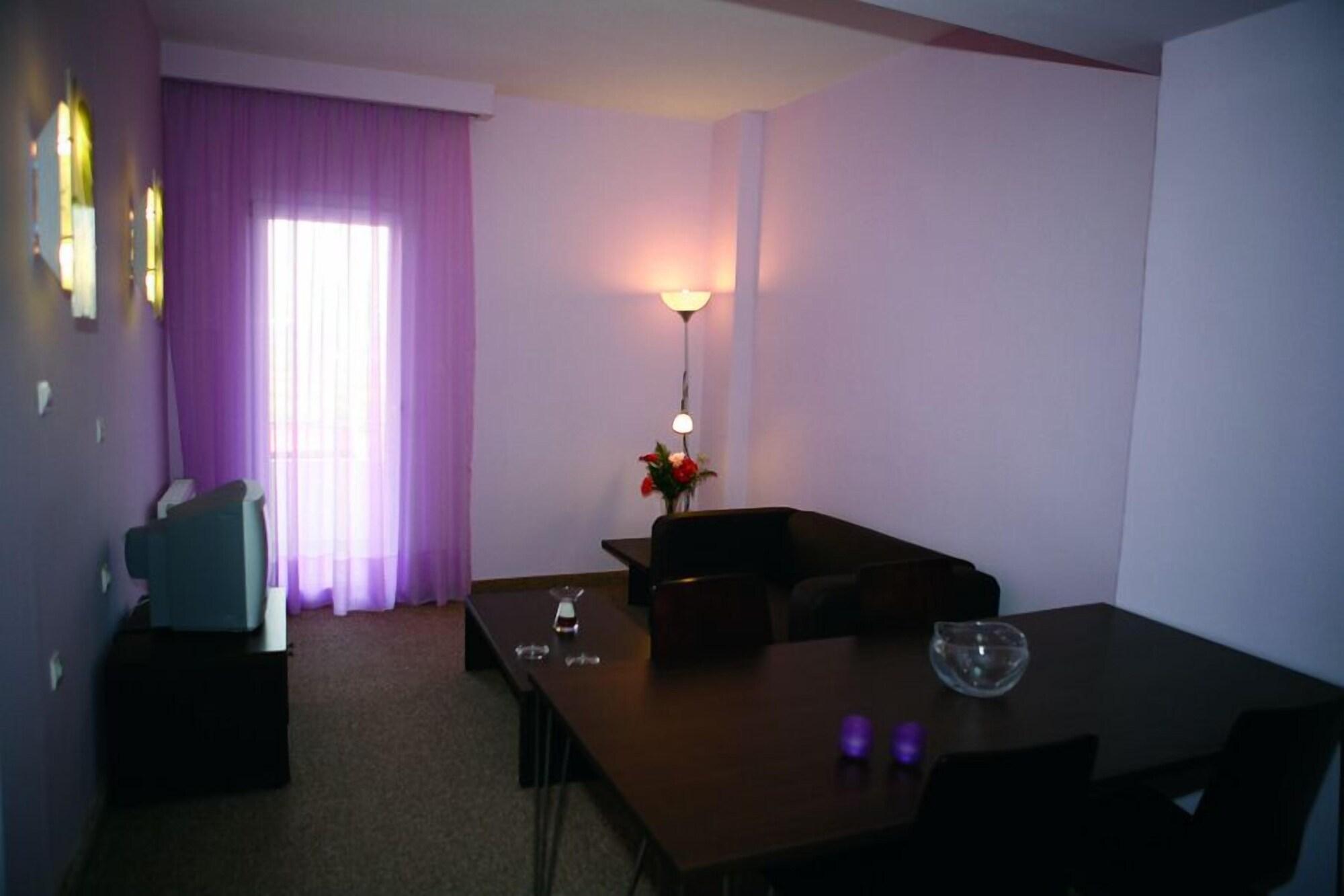 Assembly Hotel Anchialos Екстер'єр фото