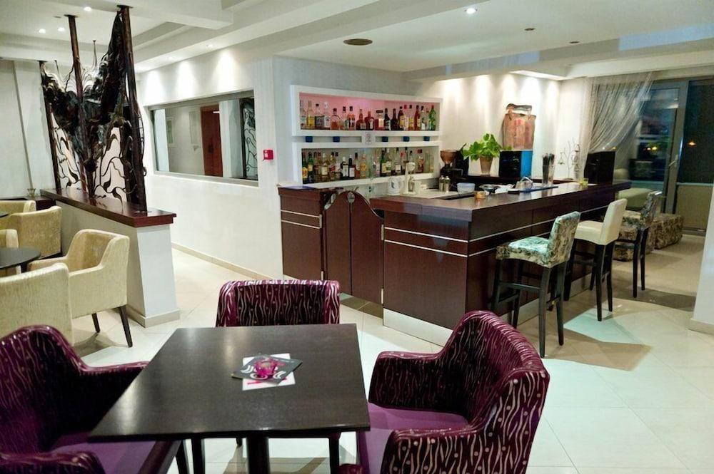 Assembly Hotel Anchialos Екстер'єр фото
