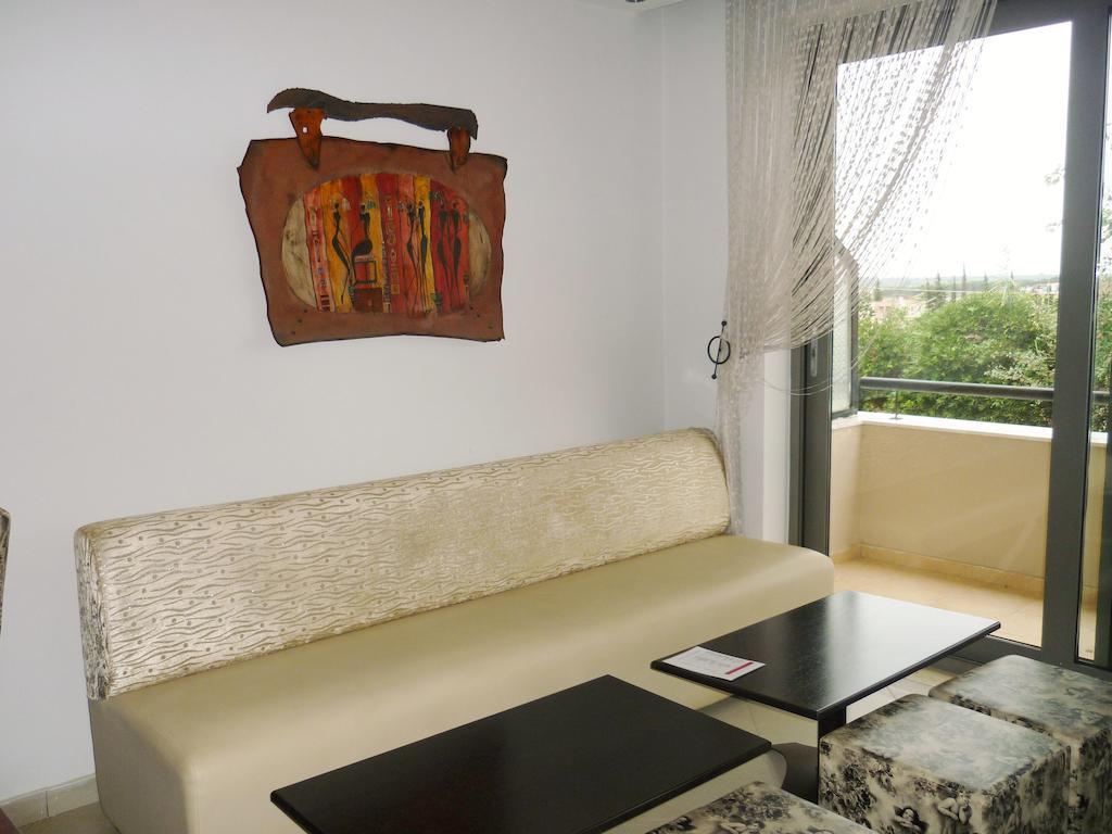 Assembly Hotel Anchialos Екстер'єр фото